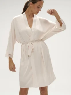 Bata Kimono Simone Perele Satin Secrets 23H982