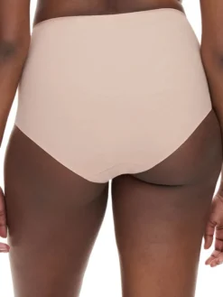 Braga Alta moldeadora Chantelle Comfort Chic