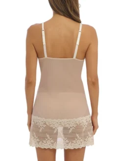 Camison lencero Wacoal Embrace Lace corto WA814191