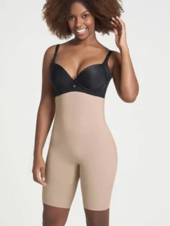 Faja pantalon alta con control moderado en abdomen y cintura Leonisa 012987