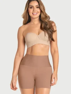 Faja short de control moderado aspecto invisible con fajón antideslizante Leonisa 012970