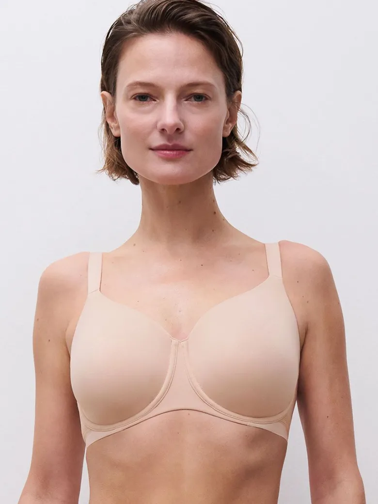 Sujetador Con Aros Moldeado Muy Cubriente Chantelle EasyFeel Easy Bliss