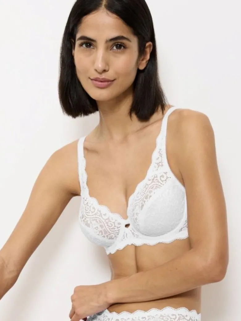 Sujetador de encaje con aros Triumph Amourette W