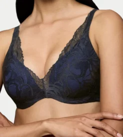 Sujetador de encaje con relleno Spacer Triumph Body Make-up Illusion Lace WP