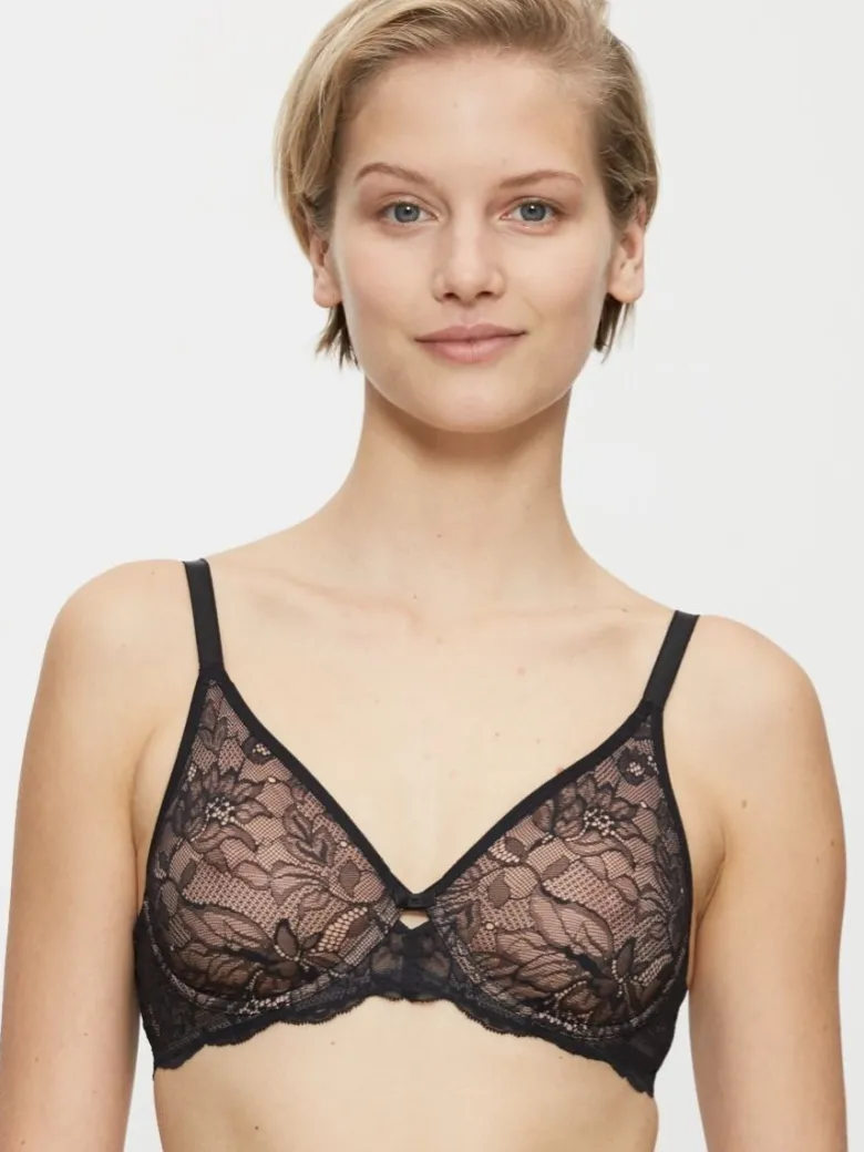 Sujetador de encaje moldeado Triumph Amourette Charm W02